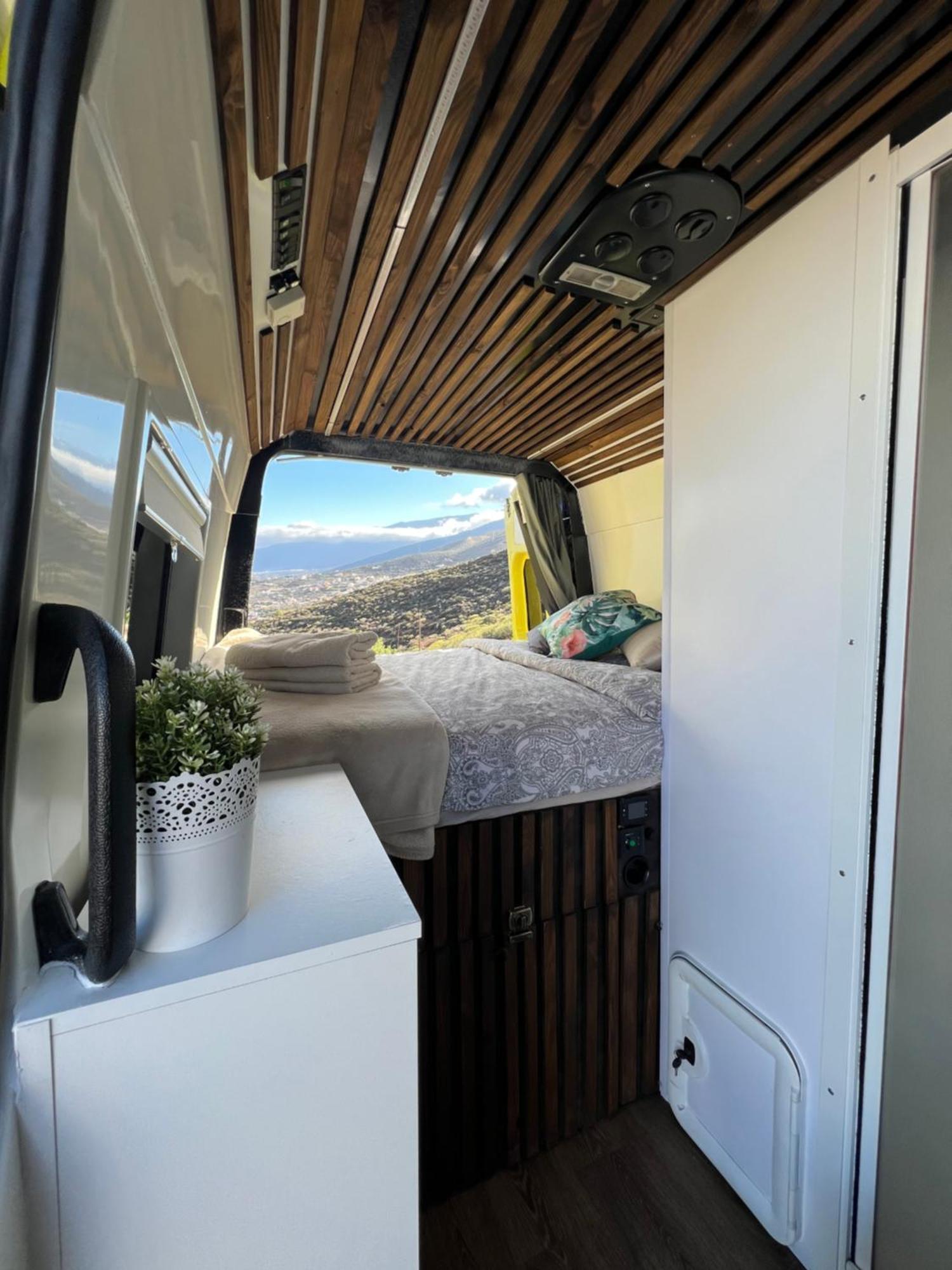 On Road- Feel Freedom With Campervan! Guincho  Exterior photo